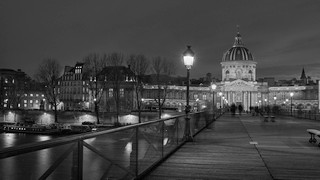 Paris    |   11  /  25    | 